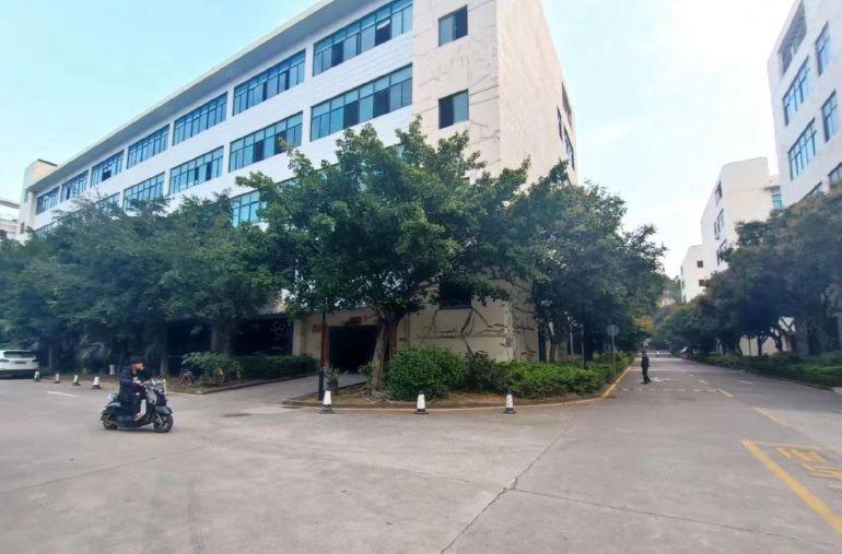 水电齐福永地铁口原房东楼上1200平精装修厂房仓库出租可分租