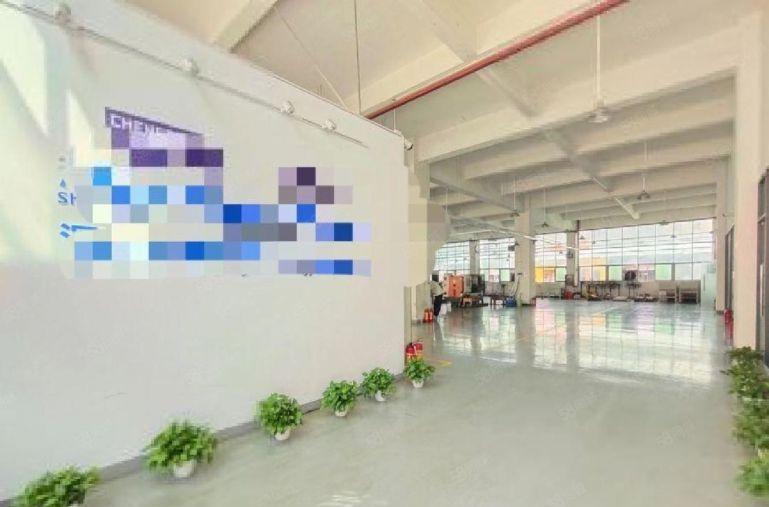 石岩原房东厂房一楼2045平 实际面积出租 精装带家私空调