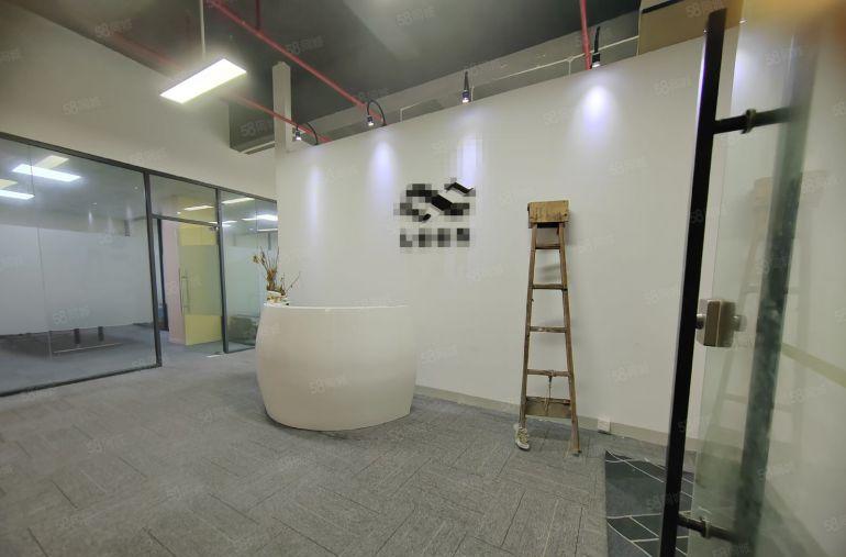 固戍周边地铁口1000平 现成精装修 电子组装研发厂房招租