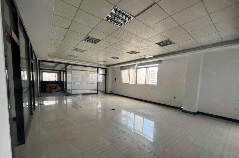 沙井地铁口万丰海岸城楼上厂房出租可分租可做办公生产仓库精装修