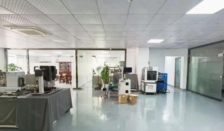 西乡固戍地铁站口楼上750平，带精装修，水电齐全，交通便利