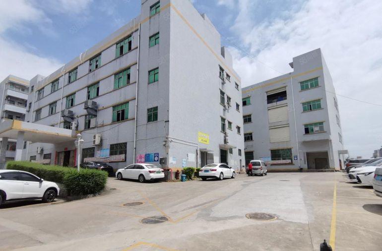 宝安区松岗同富裕工业园楼上2000平厂房出租，分租，可办环评