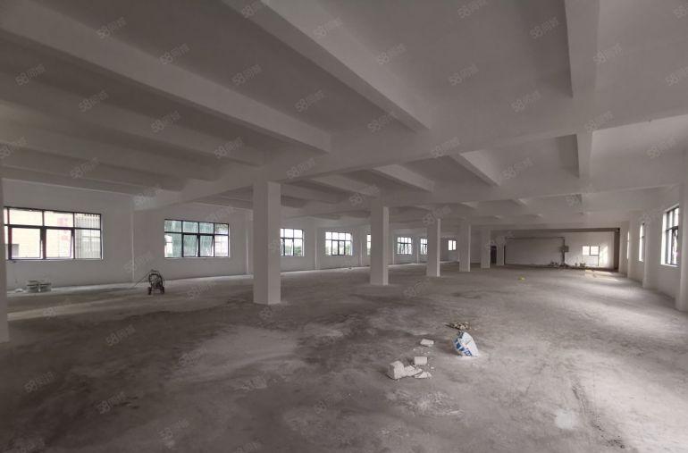 松岗地铁站附近红本独院三层3500平方，水电到位，可办环评，