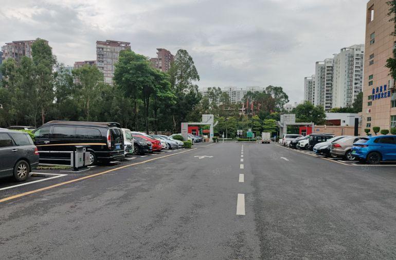 宝安石岩原房东实际面积独院厂房1100平方出租带精装修办公室