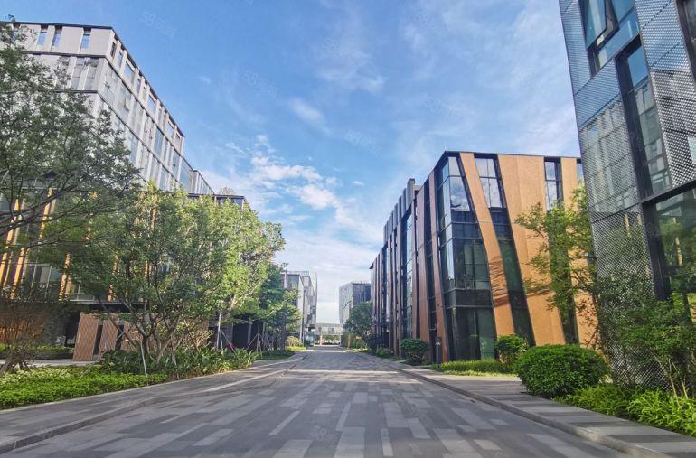 福永会展湾地铁口500平米起租精装修研发办公室3000平出租