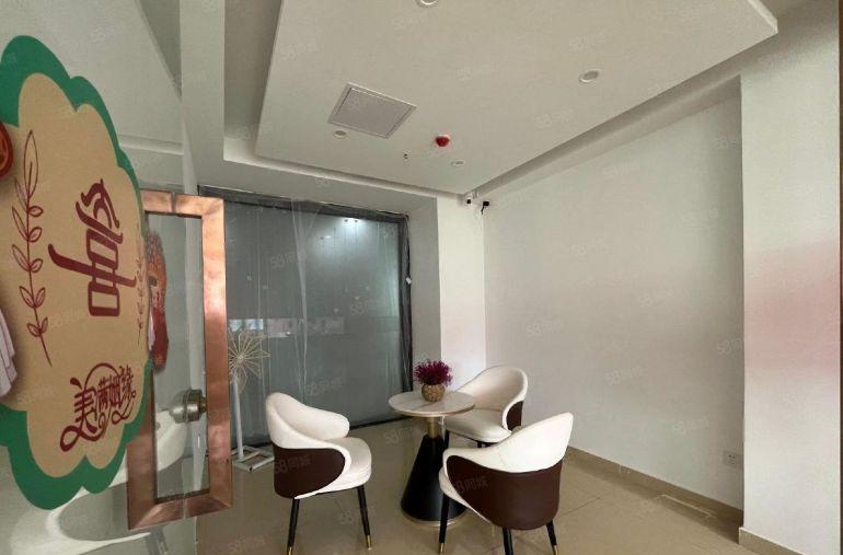 石岩汽车站新出500平精装厂房租客分租 合同直接和房东签