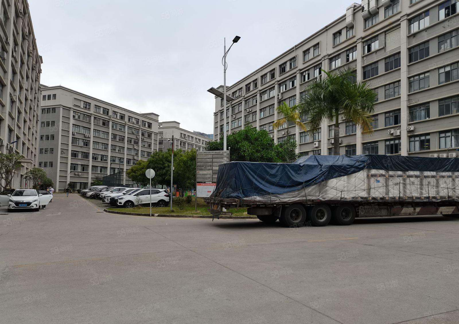 500平起租福永塘尾地铁口2楼2200平厂房仓库出租精装修