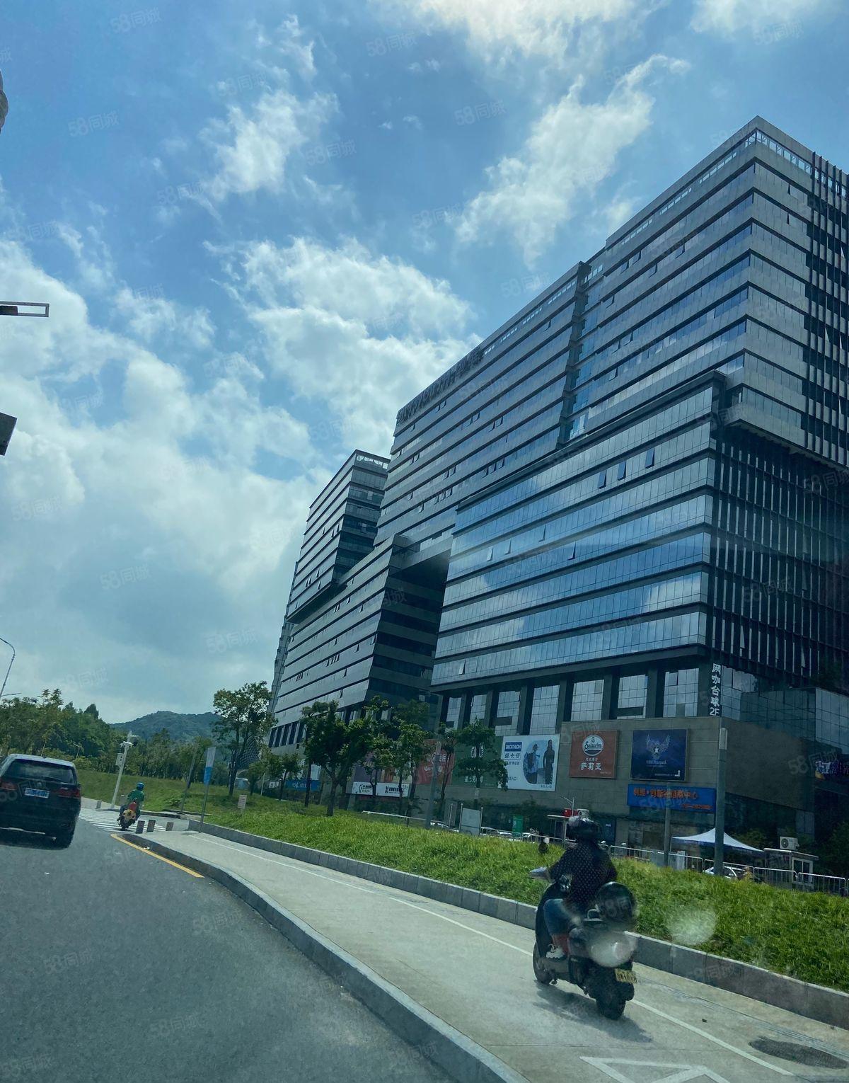 350平米带豪华装修办公室出租