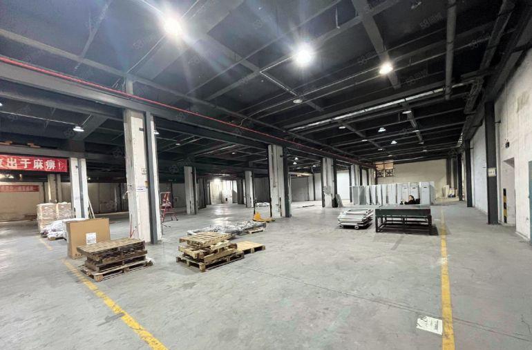 宝安石岩100平起租独院可分租原房东厂房仓库无尘车间出租