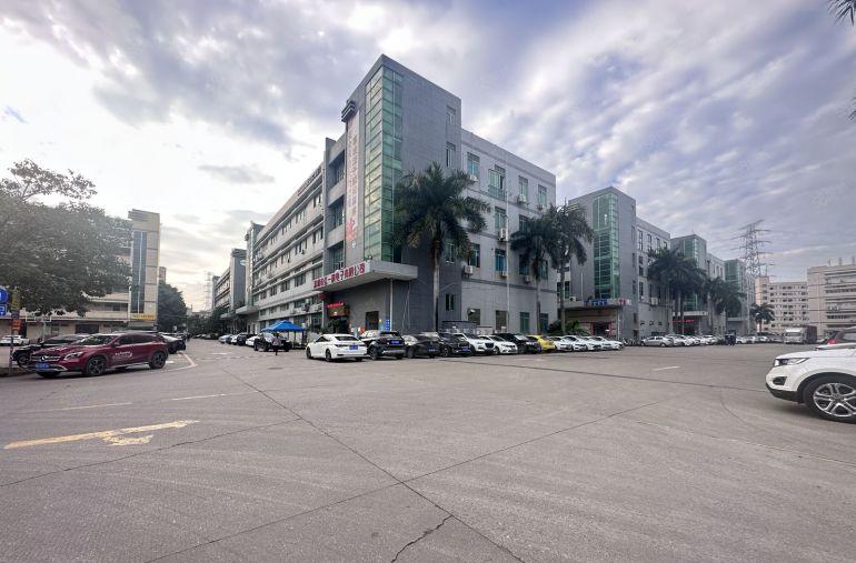 石岩地铁原房东工业园500平至3000平精装厂房一楼仓库出租