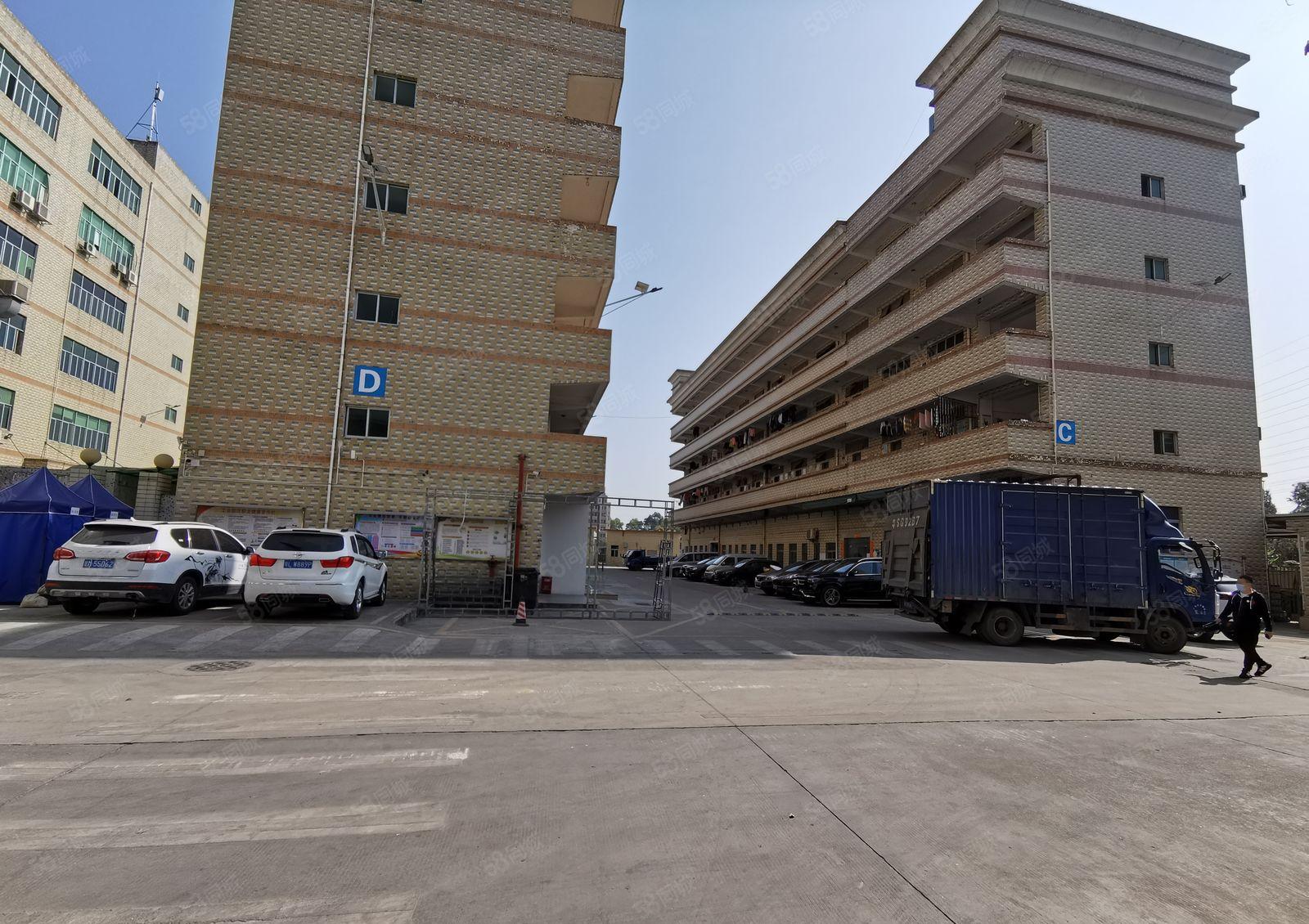 石岩地铁口附近原房东红本6000平红本厂房出租精装大小可分