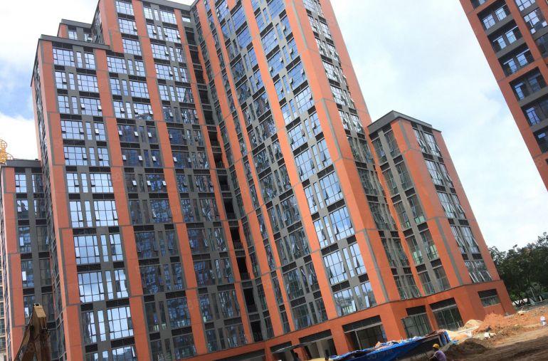 宝安松岗地铁口红本全新厂房出租300至2000平分租，高6米