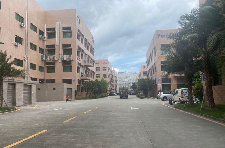 5号线地铁兴东站，原房东直租1700平花园式厂房，无递增