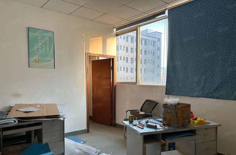 沙井工业园楼上500平精装修原房东实际面积仓库厂房低价出租