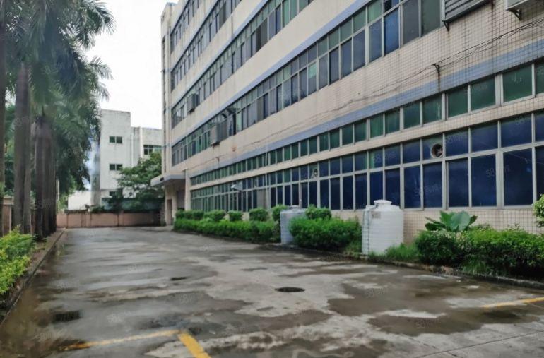 福永高速路口9380平米独院厂房出租