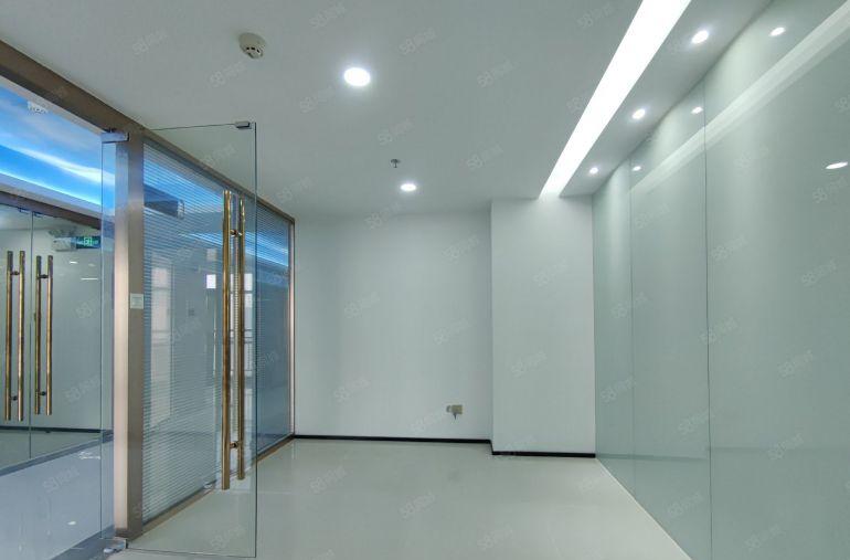 直租！西乡大道，全新精装办公仓库186平2加1格局，价格美丽