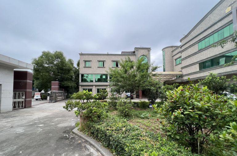 沙井花园式红本一楼1680平方厂房分租 可整租8650平独院