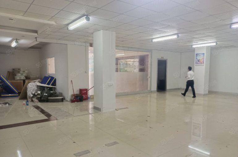 福永地铁口2楼400平精装修厂房出租