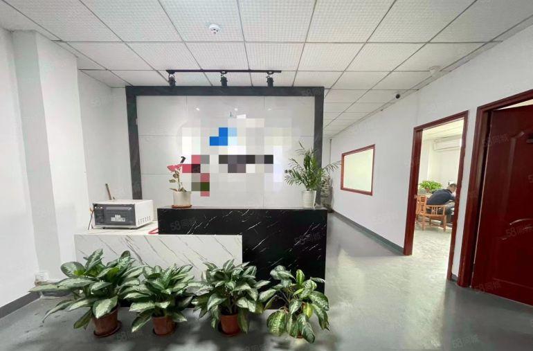 西乡固戍地铁站工业园，带装修560平厂房出租，租金便宜