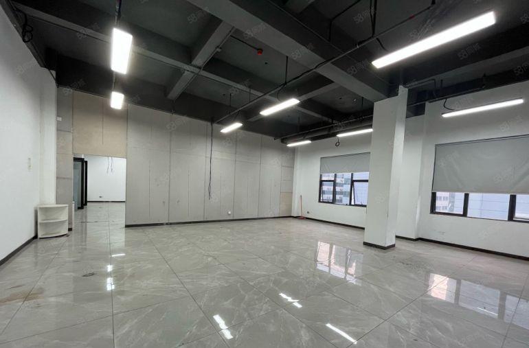 西乡固戍地铁口整层400平厂房低价出租精装修办公室仓库可分租