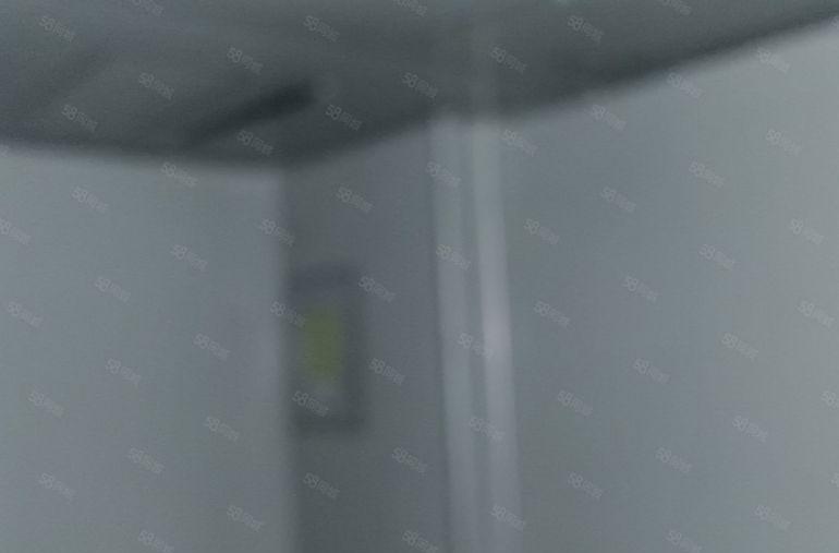 西乡九围楼上精装修550平，带部分无尘车间！