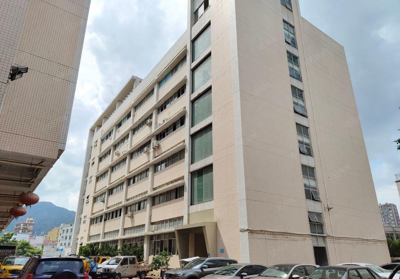 石岩北环路地铁口6号线新出原房东带精装修低价厂房出租无转让费