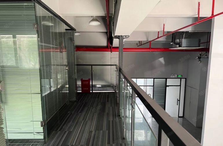 一楼复式368平办公，高度6米