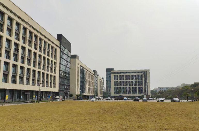 松岗国企全新厂房出租重工业上楼300平米到5000平米可分租