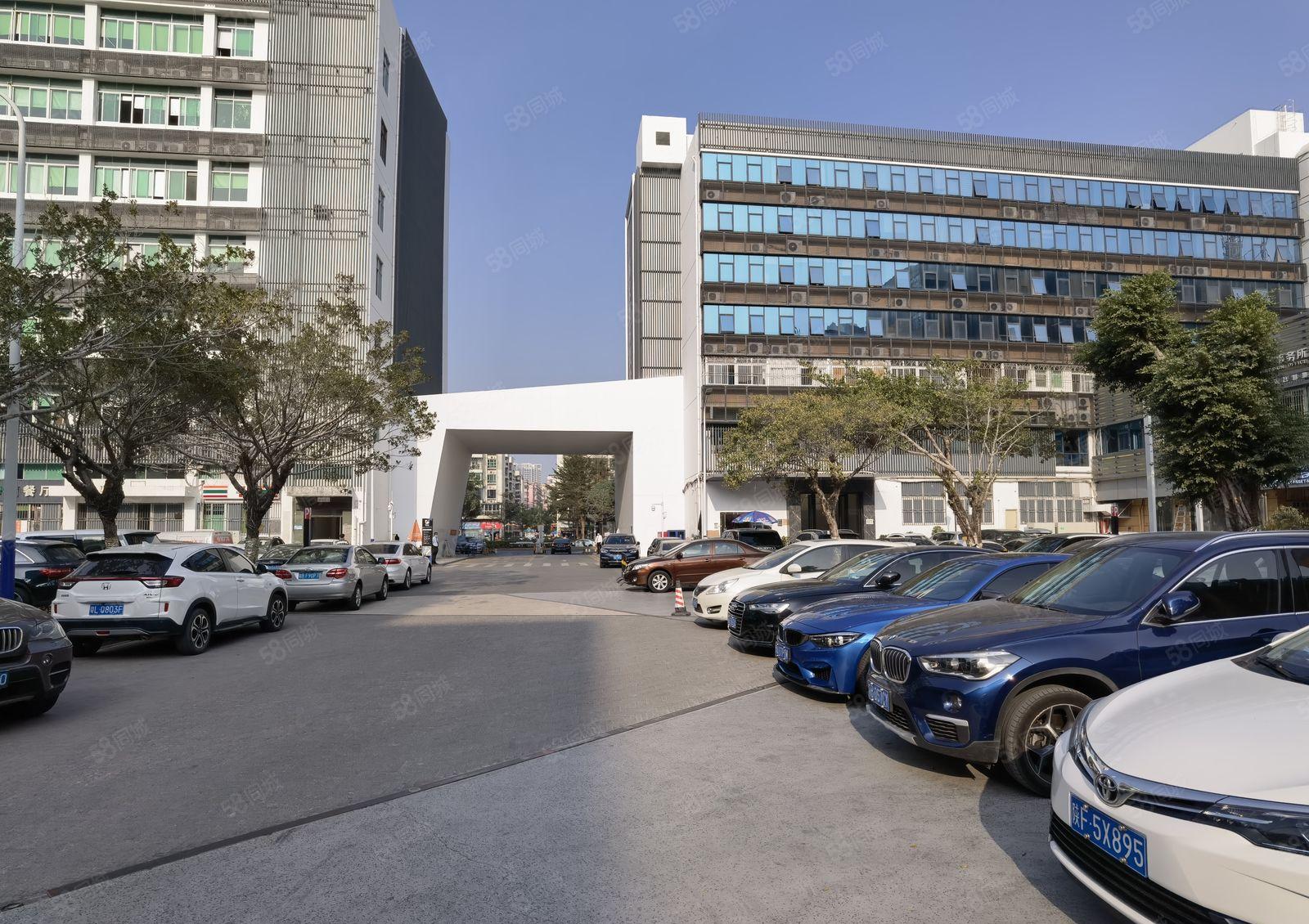 西乡坪洲广兴源创意园2600平方厂房出租300平方起分租