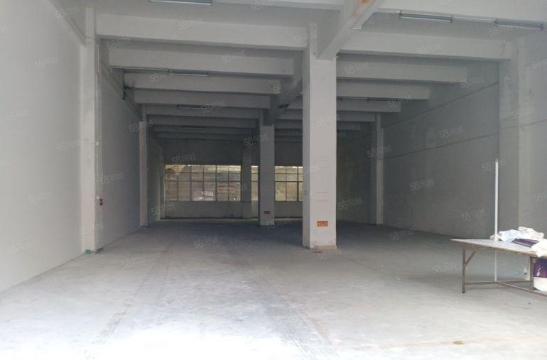 石岩标准工业厂房一楼500平米招租，层高6米，