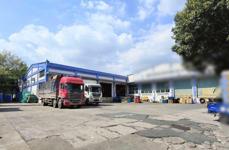 租35元每平临高速口独门独院1万平大型钢构厂房3千平起租