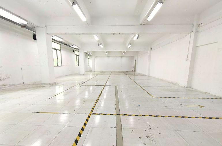 西乡鹤洲九围工业区，400平728平等带装修厂房仓库低价出租