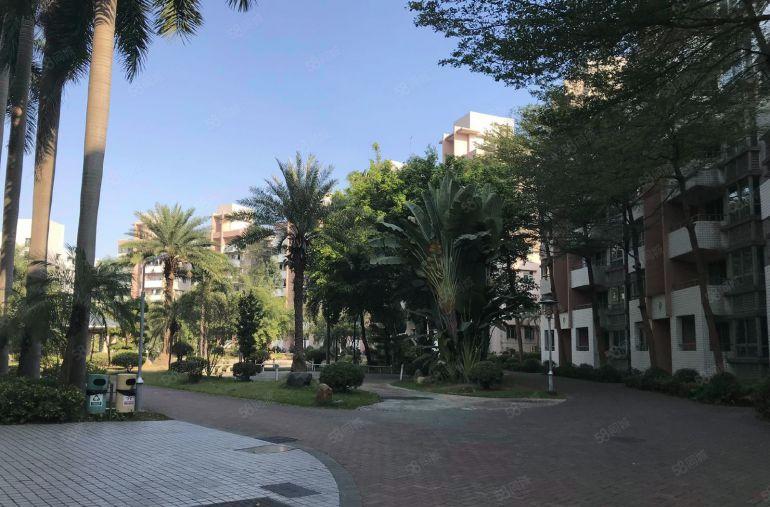 自有宝安花园式红本厂房出租，单层面积4280平方，随时看房