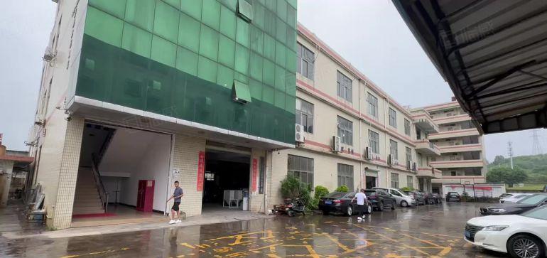 松岗地铁口 洋涌工业区B栋厂房出租1到3层3000平米可分租