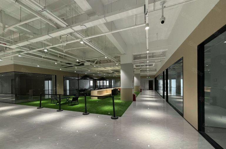 宝安机场附近楼层展厅出租700平方使用率高现成隔间带上下水