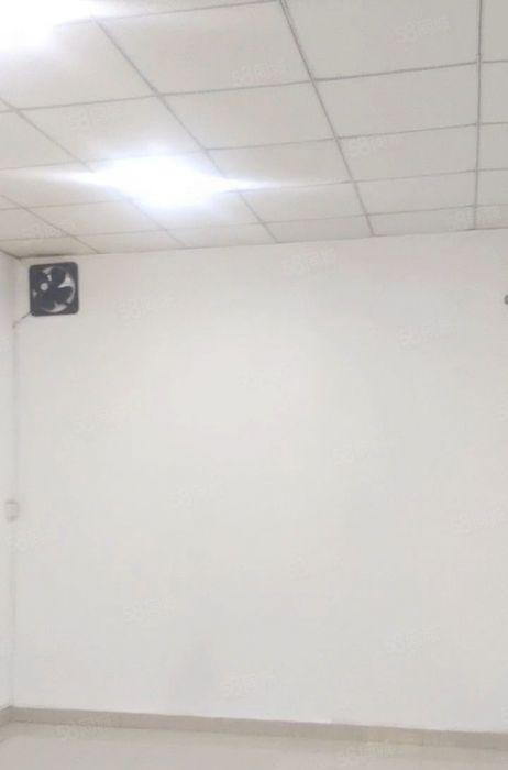 流塘地铁口精装厂房仓库50平100平200平300至5000