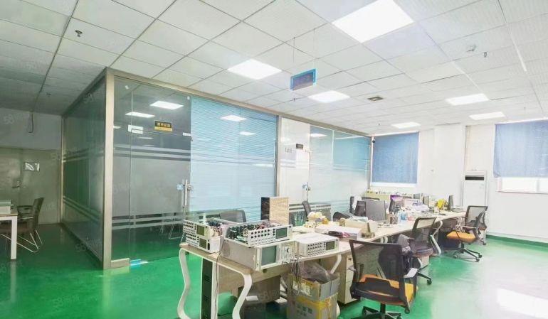 后亭地铁口旁二楼750平方米精装修厂房招租