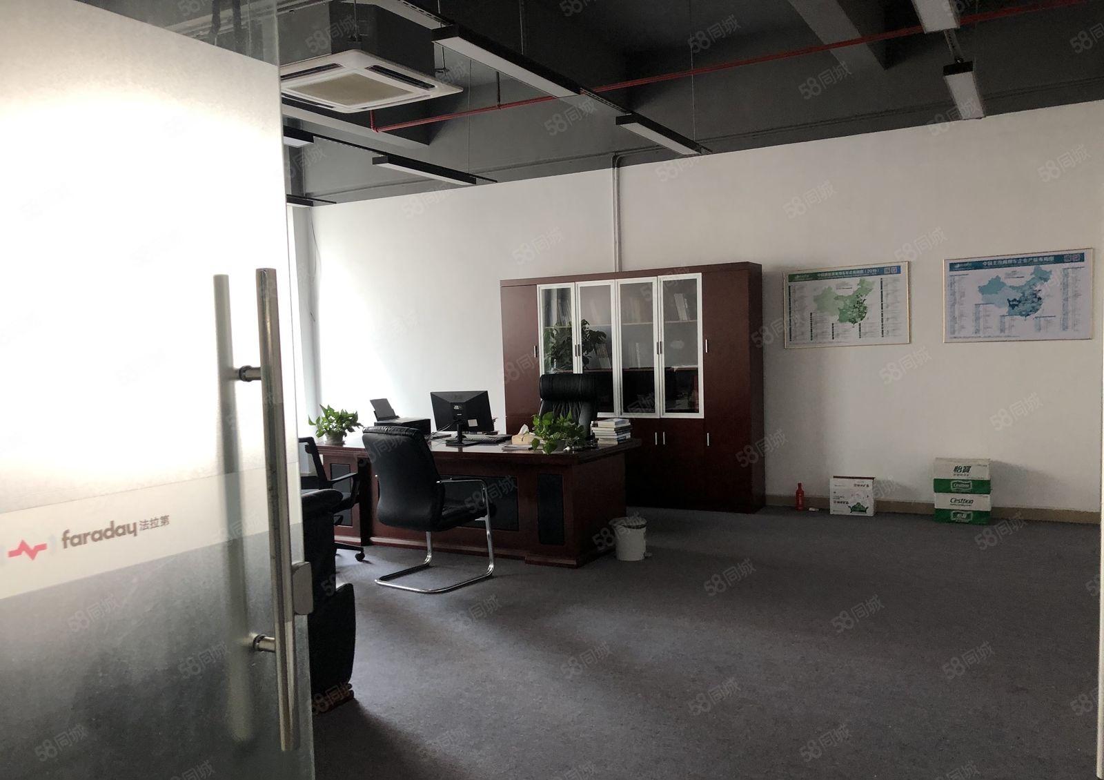 福永宝安大道旁整层1500平米带装修厂房出租招租