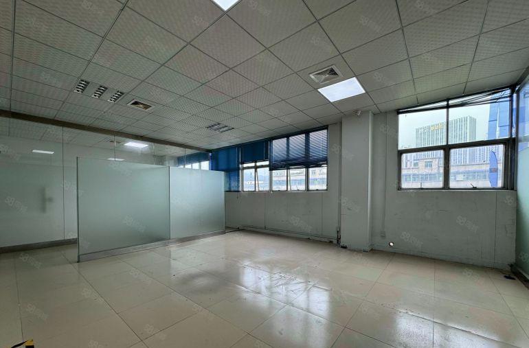 500平起石岩上屋地铁口原房东厂房出租电梯口带装修仓库