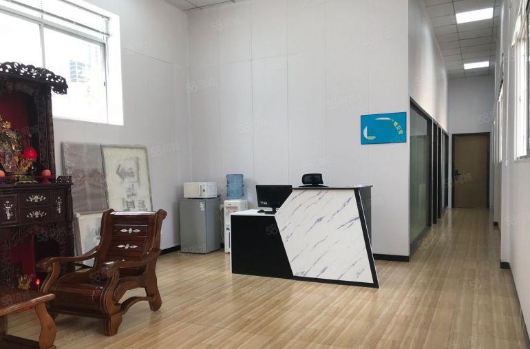 兴东新出原房东一楼320平，靠路边，适合电商仓储，直播等