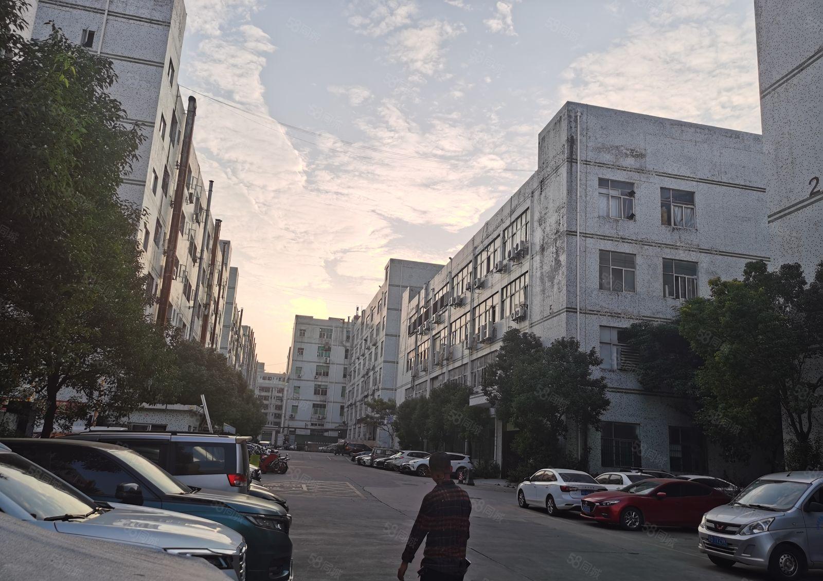 红本厂房房产证面积1080平方出租