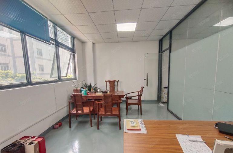 西乡，宝田创意园，地铁站边，楼上带装修470平起办公厂房出租