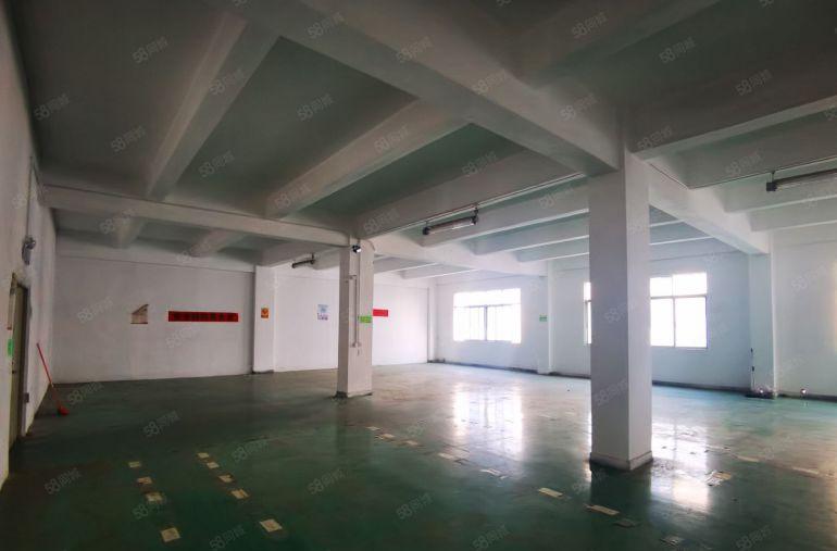 西乡固戍地铁口附近正规园区带装修537平水电齐全