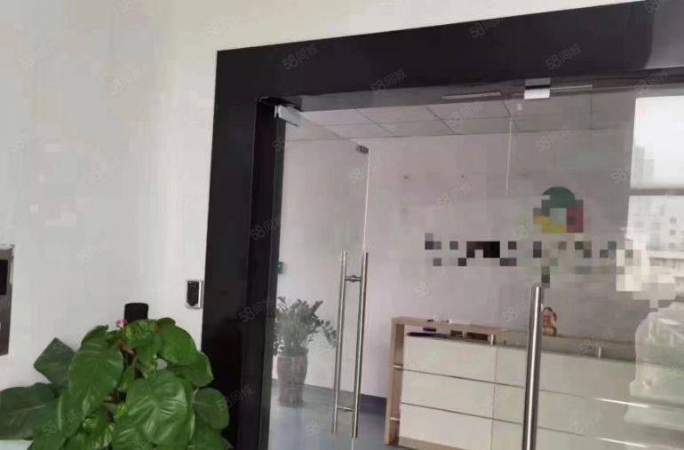 石岩二楼精装修500平低价厂房出租仓库分租地铁口空地大好停车