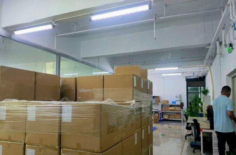 西乡固戍航城大道边上原房东精装修500平适合电子生产加工电商