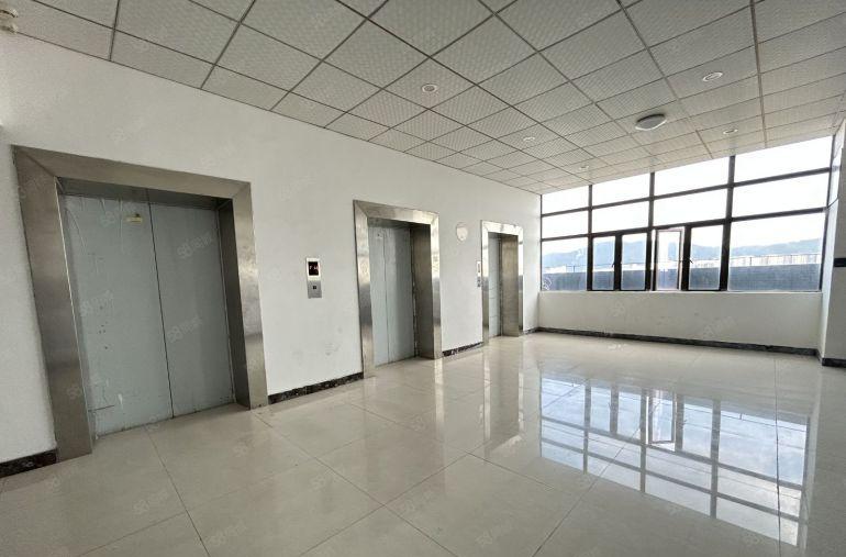 宝安福永和平新和4000平厂房仓库出租大小可分带精装修