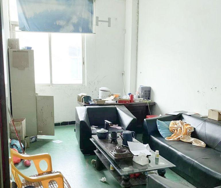 西乡厂房100平120平150平200平至800平20元1平