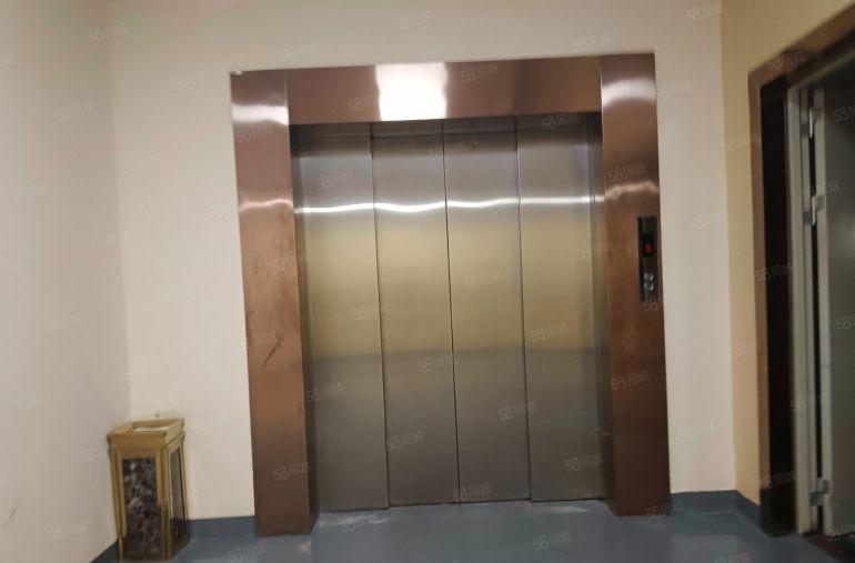 前进二路与107国道之间独门独院楼上精装修310平，拎包入住