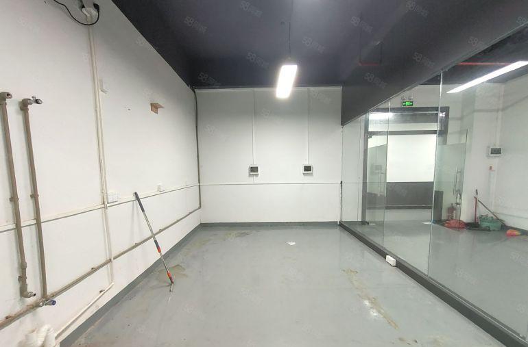 西乡，固戍正规工业区，楼上带装修145平190平365平厂房