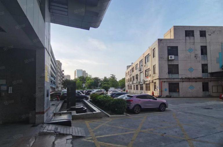 沙井大王山楼上300平水电到位